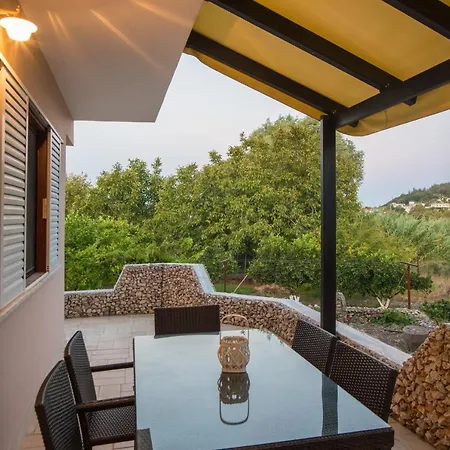 Lila's House Eleousa