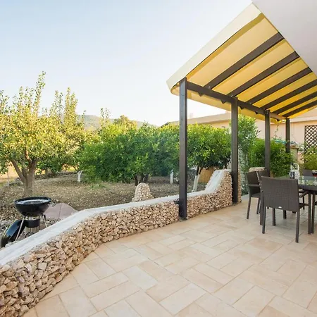 Lila's House * Eleousa