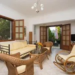 Lila's House * Eleousa