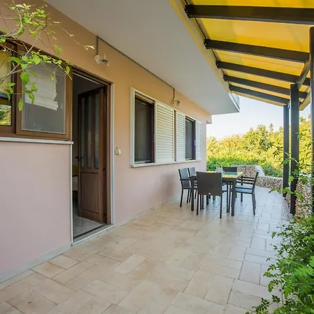 منزل ريفي Lila's House Eleousa